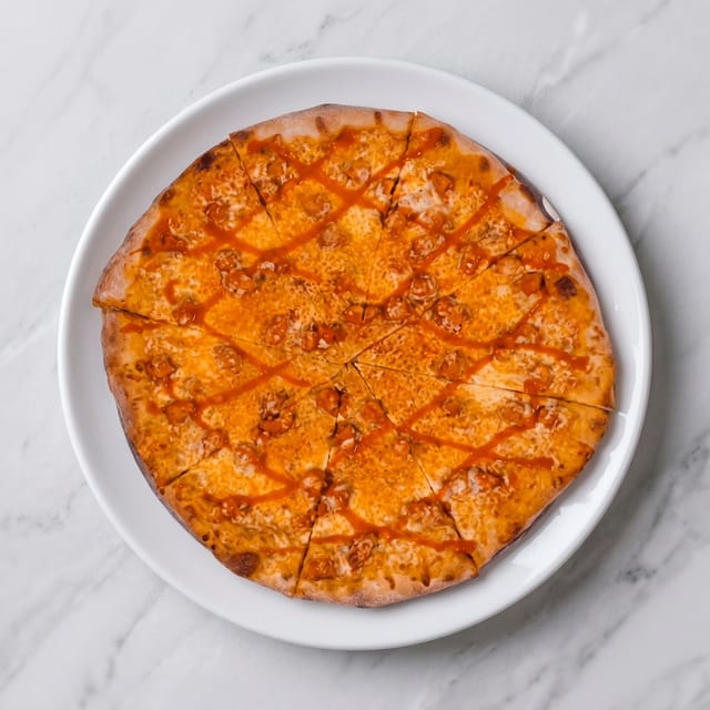 Buffalo Chicken Pizza (XL).