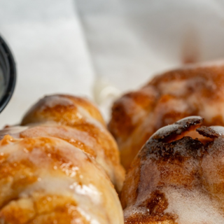Cinn Sugar Knot